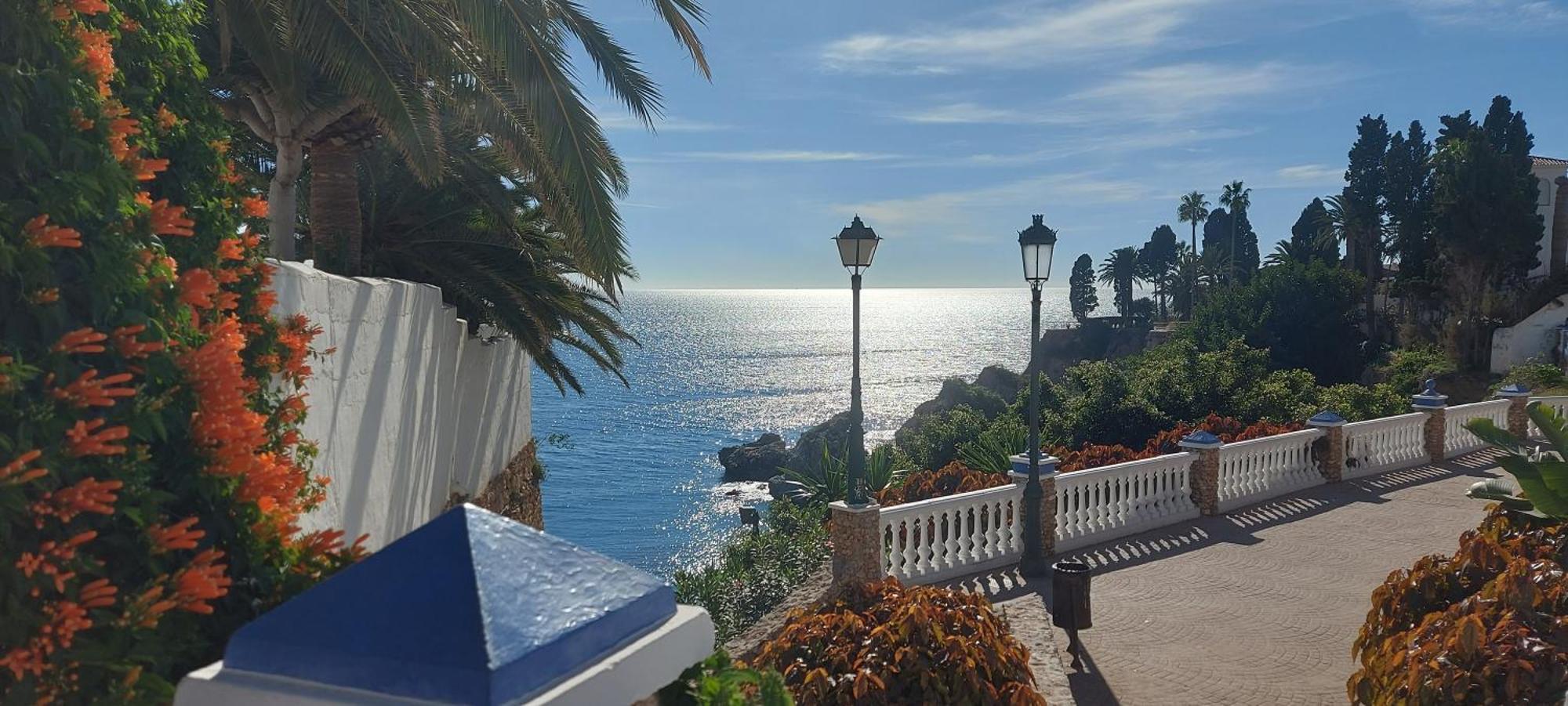 Spectacular Sea Views, 2 Bed,2 Bath Apartment เนร์คา ภายนอก รูปภาพ