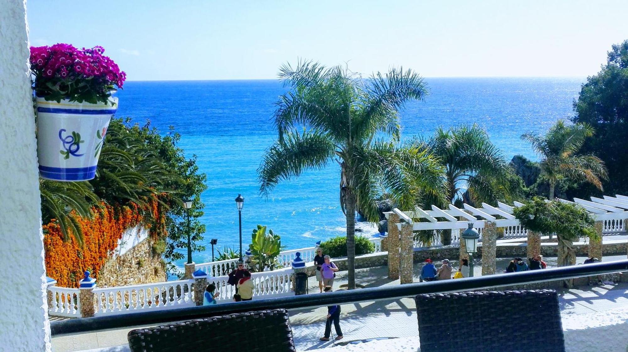 Spectacular Sea Views, 2 Bed,2 Bath Apartment เนร์คา ภายนอก รูปภาพ